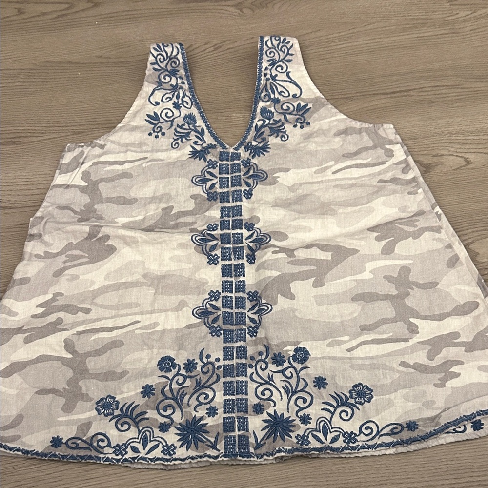 Johnny Was White and Light Gray Camouflage Tank with Blue Embroidery - Picture 3 of 3